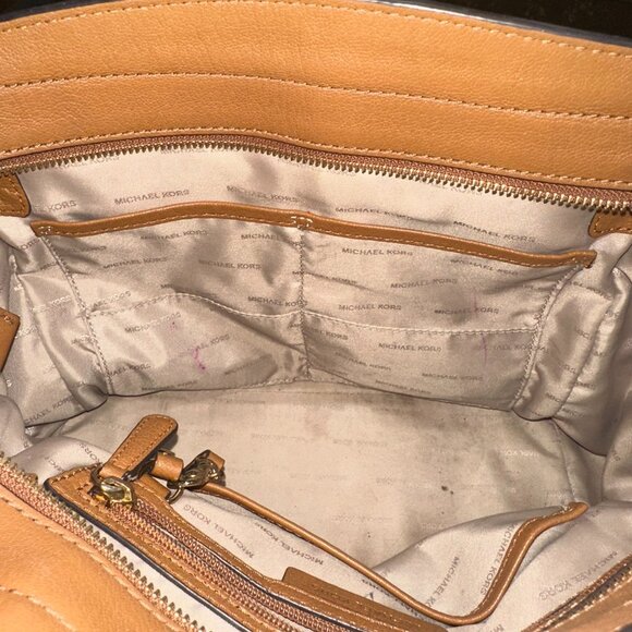 Michael Kors Hamilton Brown Leather Double Strap Shoulder Bag Gold‎ Hardware - Picture 7 of 9